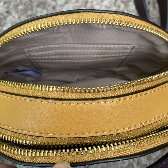 ‼️SALE‼️ Nine West Circle Round About Crossbody - Picture 7 of 8